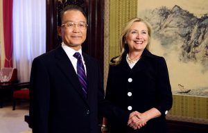 2012 - Premier ministre, Wen Jiabao et la secrétaire d’État, Hillaru Clinton 