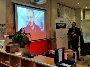 Joël Grea, co-fondateur de DojoGroup, qui, en direct de Beijing, nous fait faire une petite visite du premier espace de coworking Dojo en Chine !