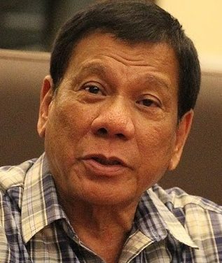 Rodrigo Duterte joue double entre Beijing et Washington