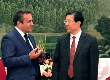 Entretien avec le maire de Tianjin pour renforcer les relations et les actions concrètes