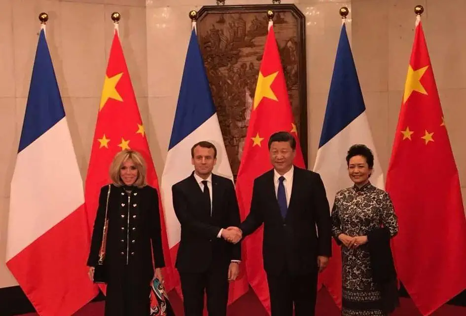 Emmanuel « Macron en Chine »