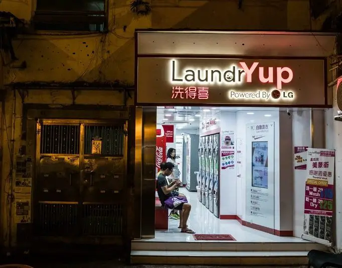 Les Hongkongais vivent dans leur laverie automatique