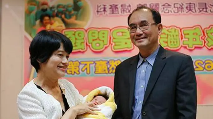 Une Taïwanaise de 62 ans accouche de son 2nd enfant