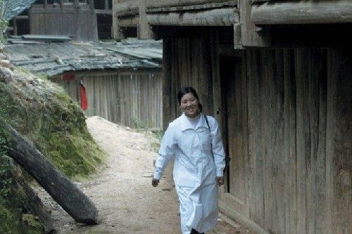 Li Chunyan, dernier médecin aux pieds nus