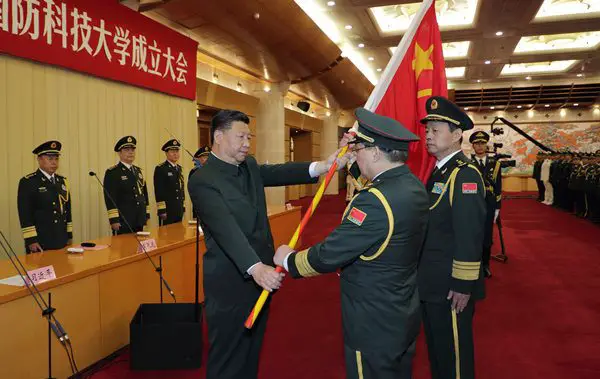 L’armée chinoise doit «oser se battre», affirme Xi Jinping