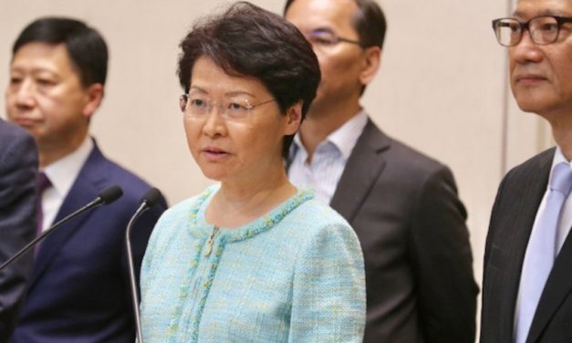 Carrie Lam, cheffe de l’exécutif va lancer une réforme éducative