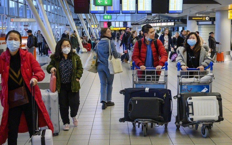 Un 1er mai bondé dans les transports