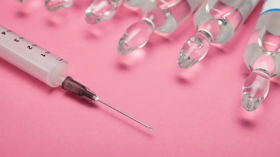 Le laboratoire Fosun soumet son vaccin à l’approbation de la Chine
