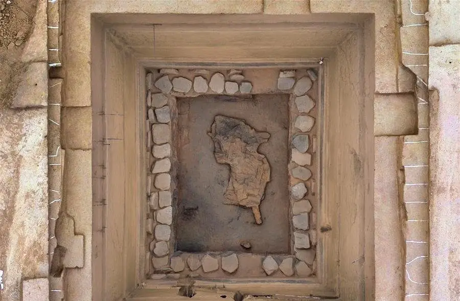 Découverte d’un tombeau datant de la dynastie des Zhou de l’Est