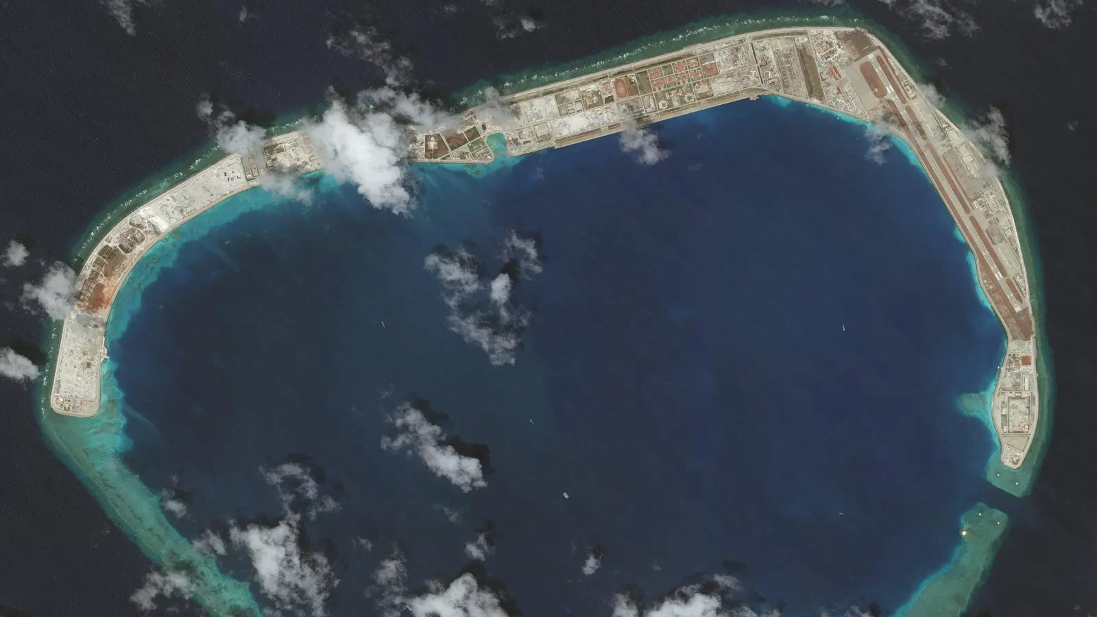 Les Philippines condamnent la « barrière flottante » chinoise en mer de Chine méridionale
