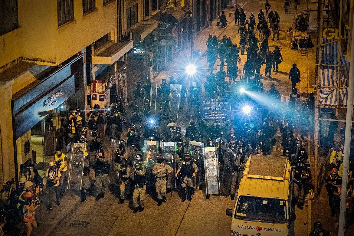 Hong Kong : confrontation entre la police et des manifestants