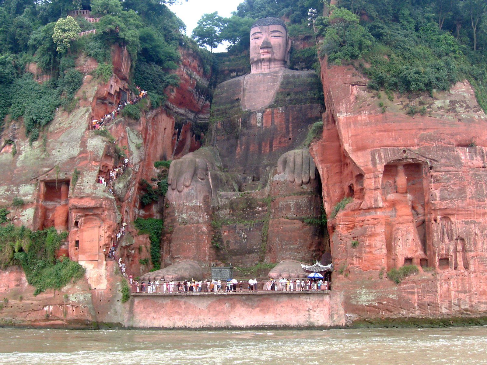 Le Grand Bouddha de Leshan menacé par des inondations