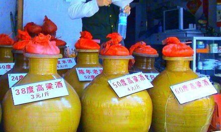 Les ventes de la liqueur chinoise Baijiu reprennent lentement