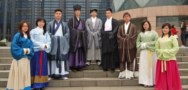 Lancement du spectacle Hanfu sur le thème de la pivoine dans le Henan