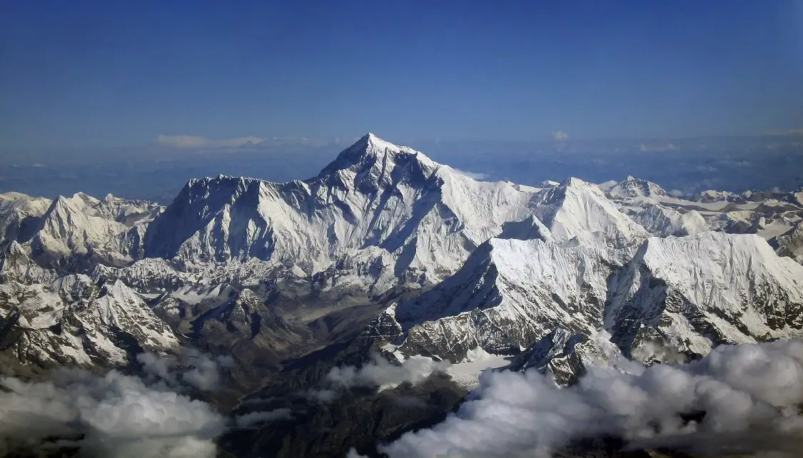 Lutte contre le Covid-19 sur le mont Everest