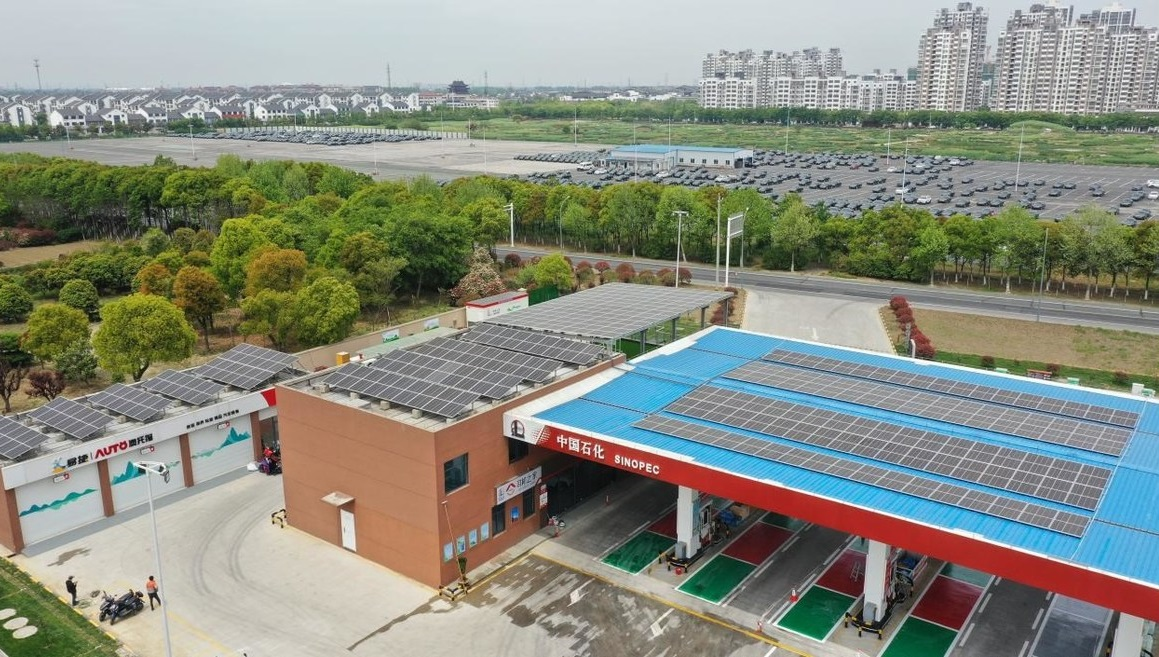 Sinopec construit sa première station-service neutre en carbone en Chine