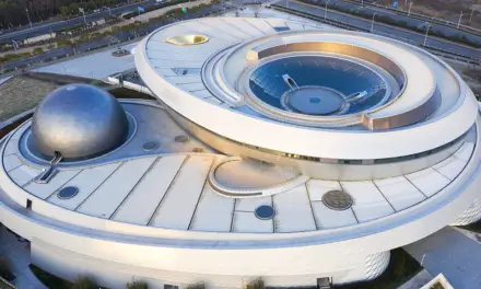 Ouverture du plus grand planétarium au monde à Shanghai