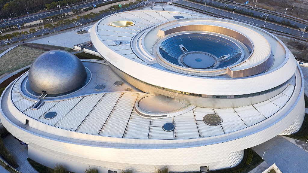 Ouverture du plus grand planétarium au monde à Shanghai