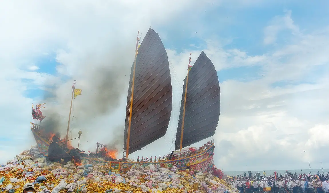 Le culte des Wang Ye et l’incendie de leurs bateaux