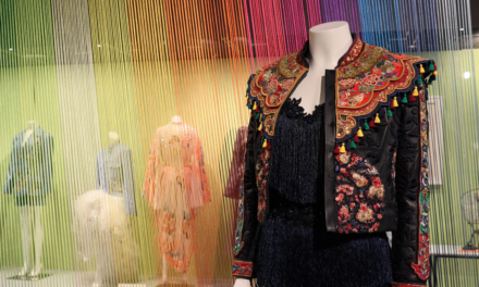 Exposition au Musée de la soie : «The Art of Time: When Embroidery Goes through Fashion»