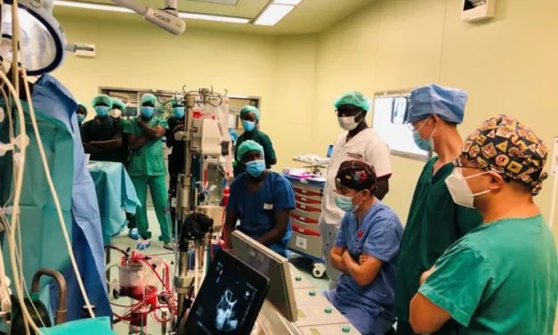 Burkina: des médecins chinois et burkinabé sauvent des vies au CHU de Tengandogo