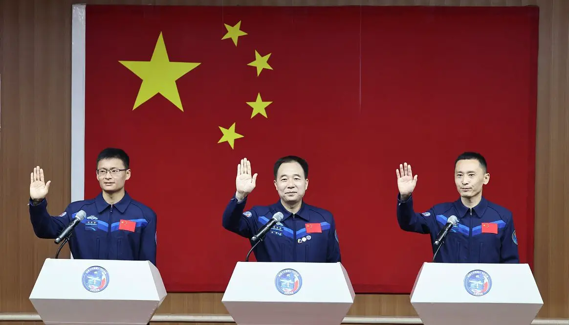 La Chine va lancer trois taïkonautes dans l’espace pour leur mission Shenzhou-16