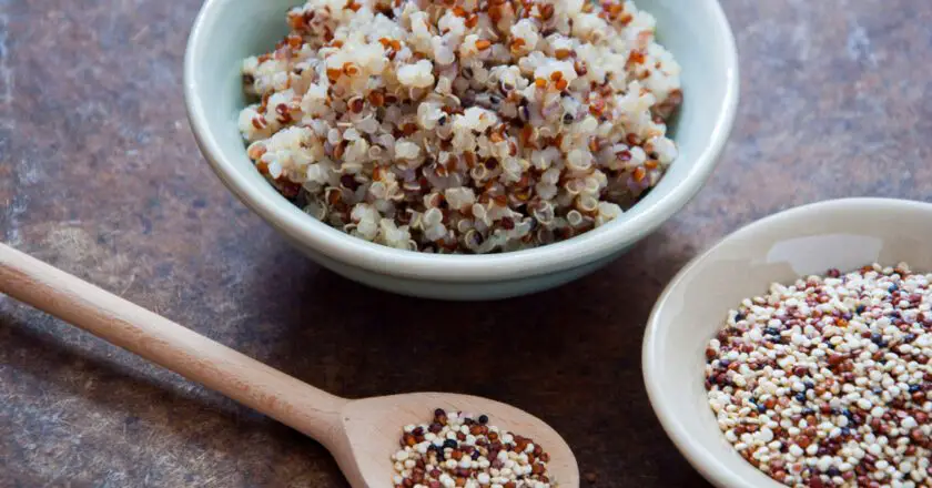 Jingle au Shanxi récolte une industrie du quinoa de haute qualité