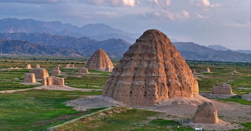 Inscription au patrimoine mondial de l’UNESCO es tombes impériales des Xixia